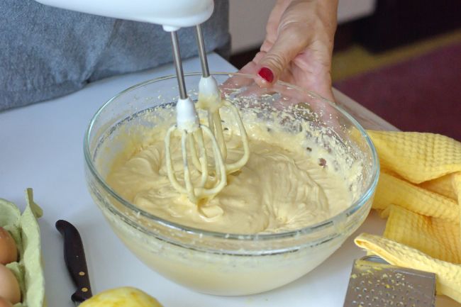 Preparação do Bolo de limão simples e  fofinho