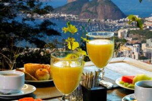 Leia mais sobre o artigo Roteiros Gastronômicos no Rio de Janeiro: Descubra os Melhores Sabores da Cidade